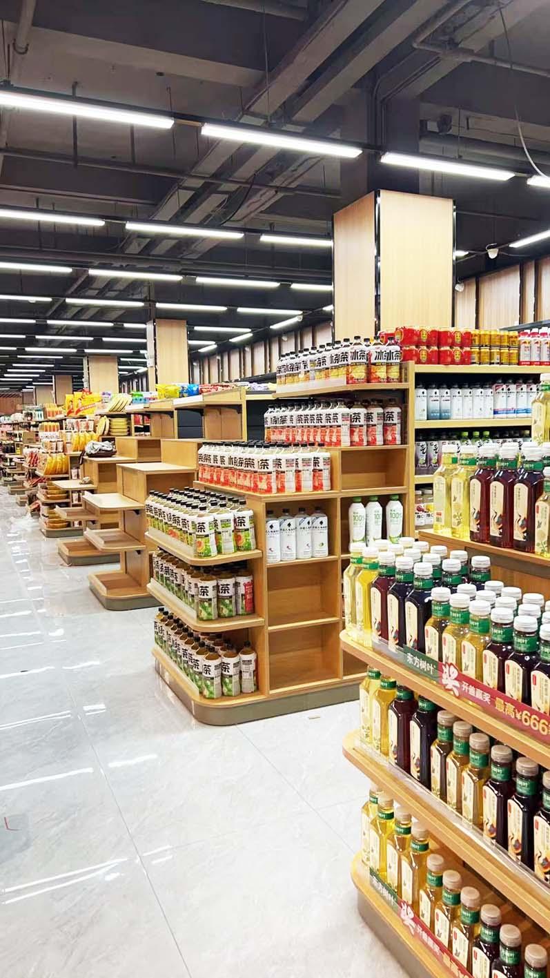 旧菜场变身‘生鲜集市’，‘菜篮子’越拎越舒适，日用百货销售焕新颜